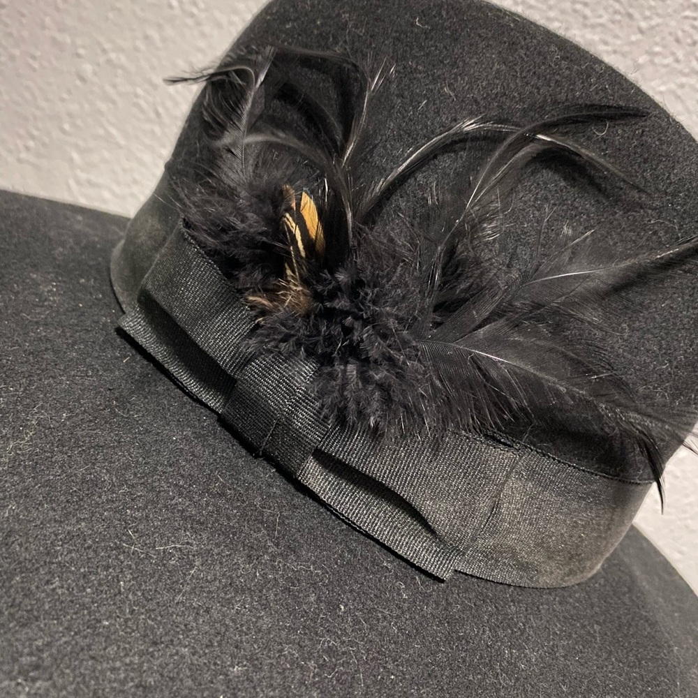 Black floppy wide brim fedora